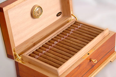 Montecristo B Montecristo B
