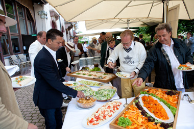 Buffet mit karibischen Spezialitäten Buffet mit karibischen Spezialitäten