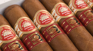 H. Upmann Royal Robusto